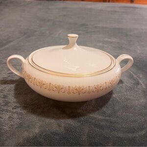 Gold and Cream Lidded Serving bowl Dish